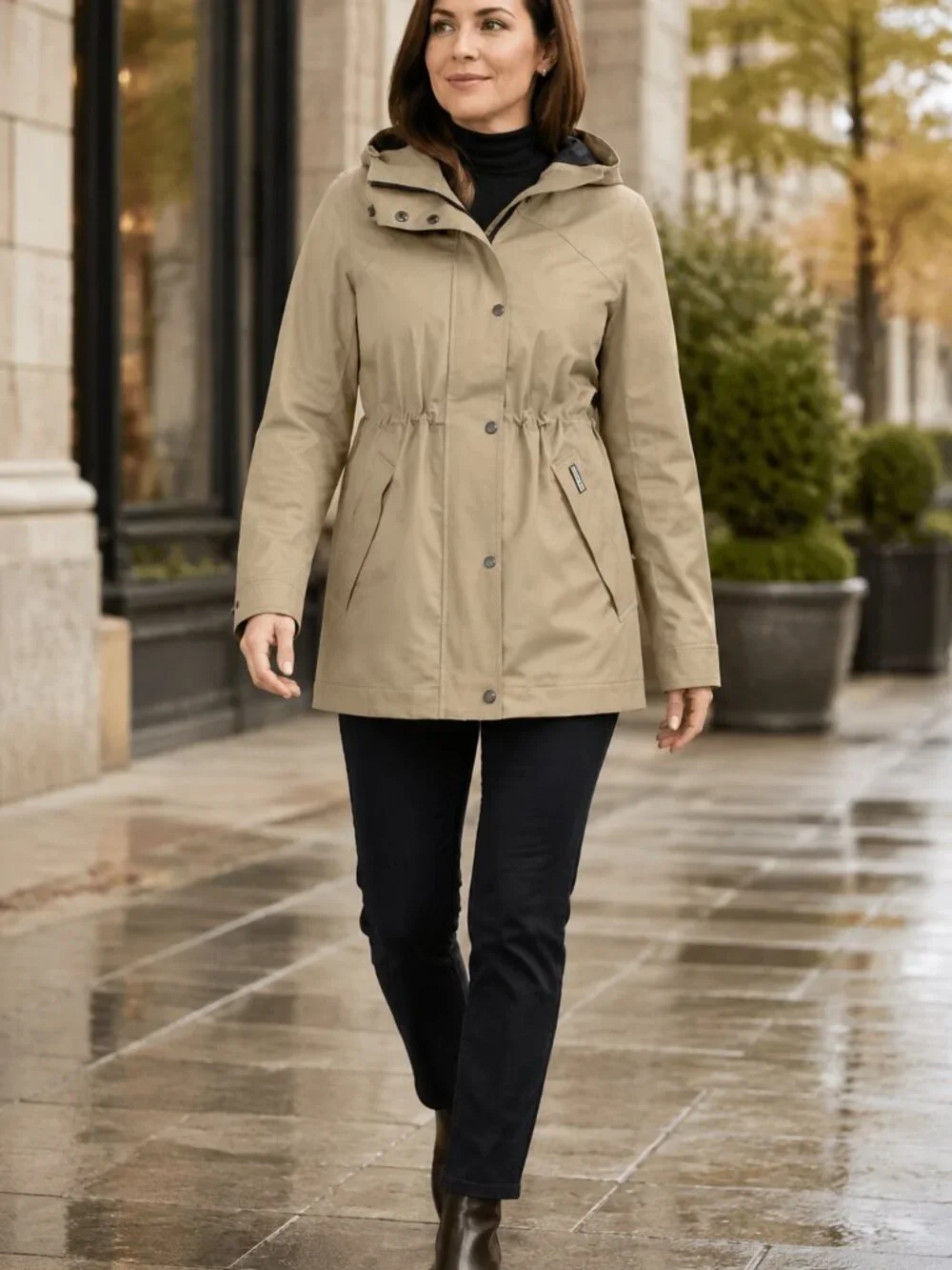 NWT Hunter Water Resistant Rain Jacket Tan Size L Women's